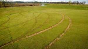 Uljaspeade mõtlematu golfimurul kihutamine leidis kiire lahenduse