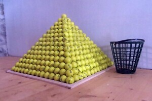 Ojasaare golfiväljak sai kuhja kasutatud golfipalle